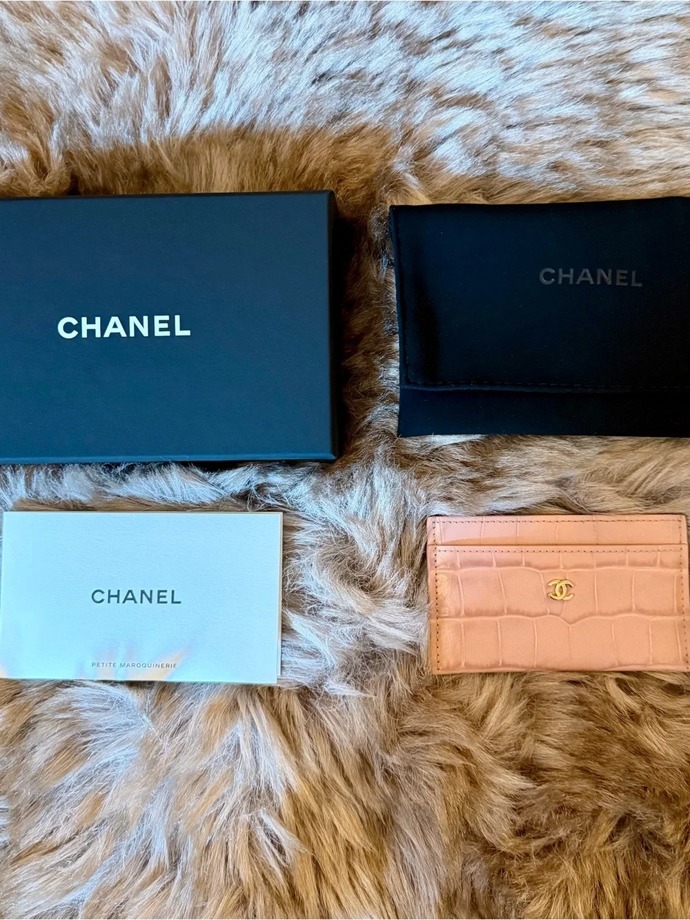 CHANEL 26B Light Pink Croc-Embossed Card Holder